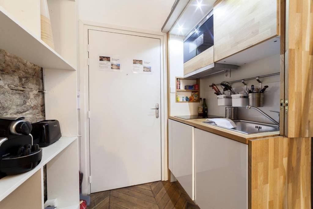 Studio Cosy En Centre Ville Aux Cordeliers Ail ลียง ภายนอก รูปภาพ